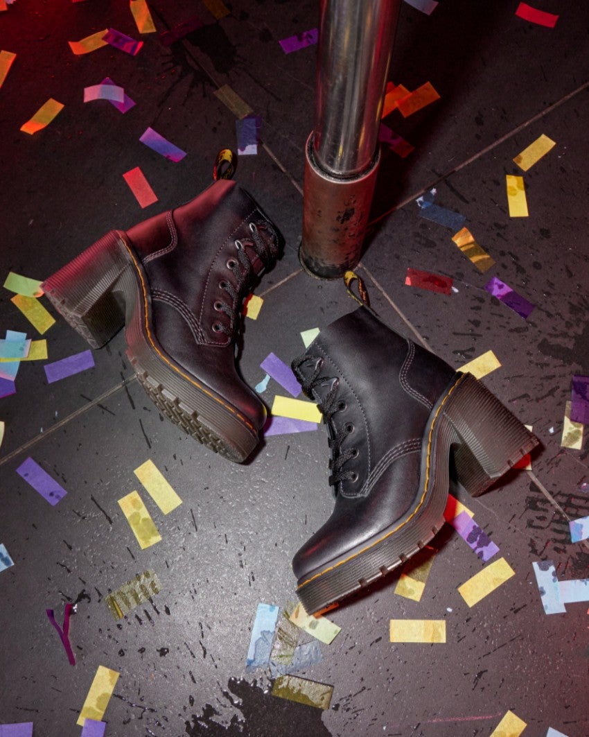 DR MARTENS JESY 6 TIE BOOT