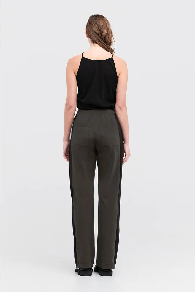TAYLOR REVERSED CHUTE PANT-TARMAC/BLACK