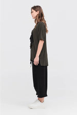 TAYLOR CIRC MODULE TEE-TARMAC/BLACK