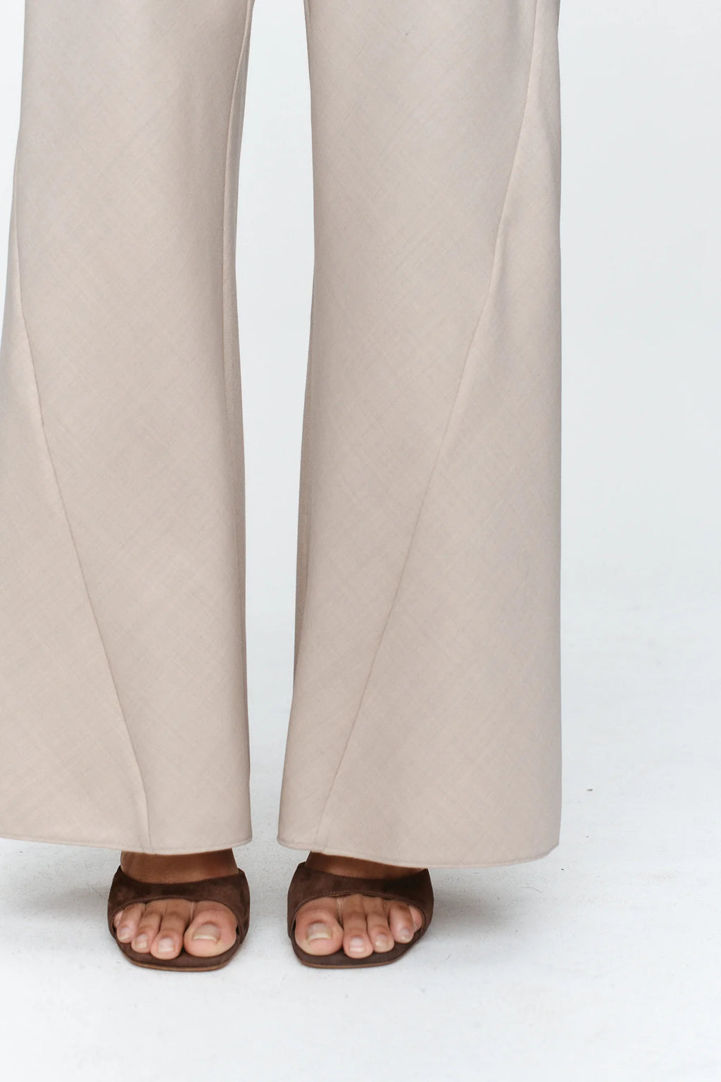 MARLE ALICIA PANT-SESAME