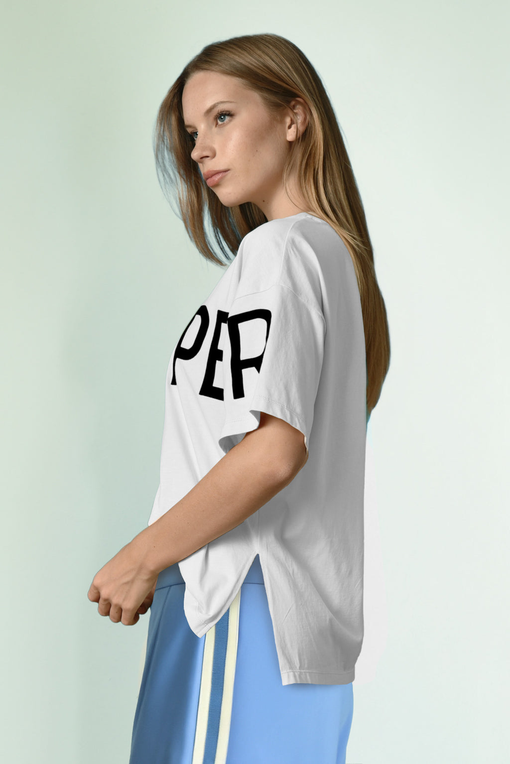 COOPER LEFT HANGING T-SHIRT-WHITE