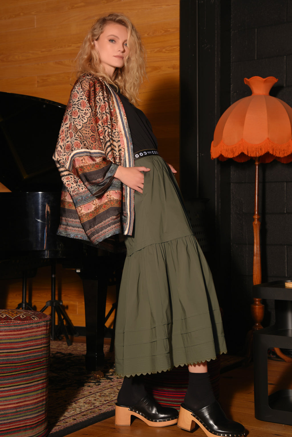 COOPER STITCH THE LINE SKIRT-KHAKI