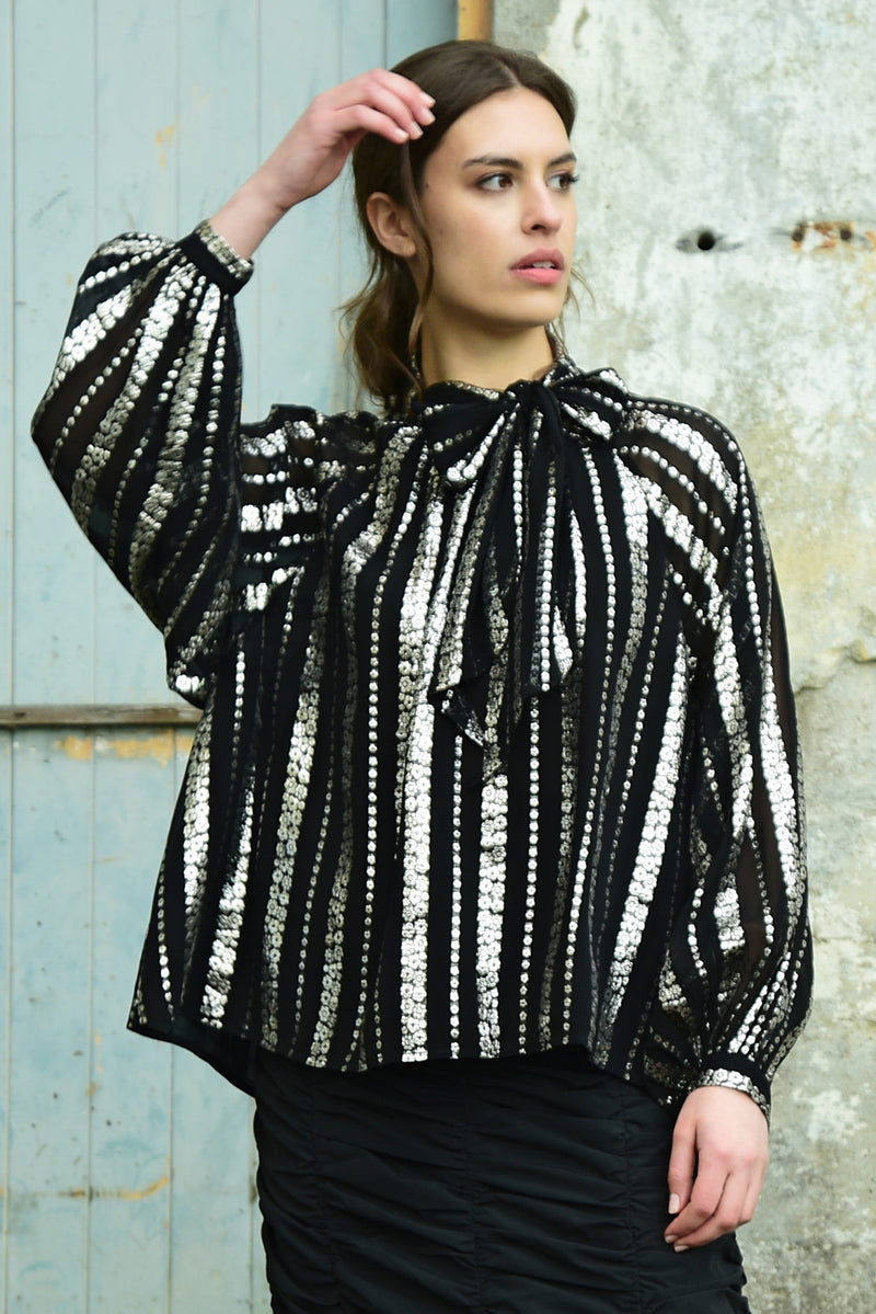 COOP JUST BOW WITH IT BLOUSE-BLACK/SILVER