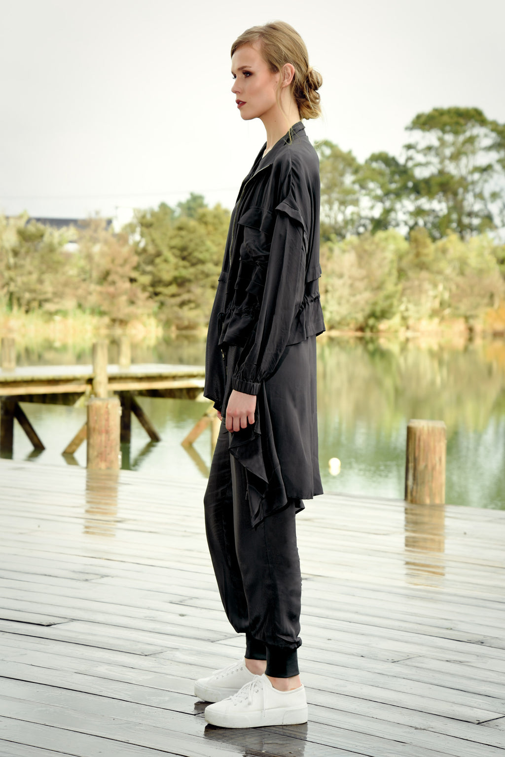 CURATE A SHOW OF PANTS PANT-BLACK