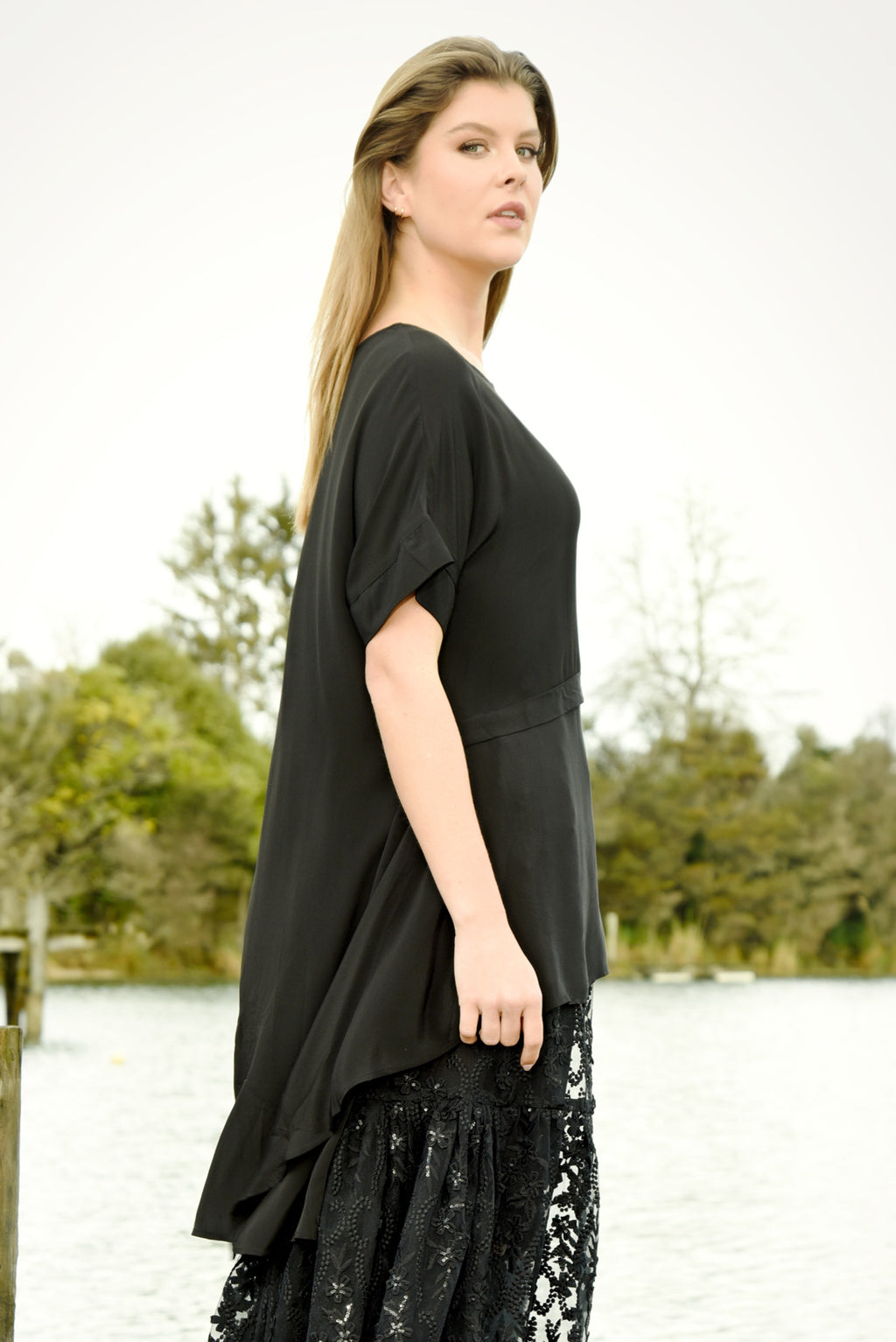 CURATE STILL WATERS TOP / BLACK