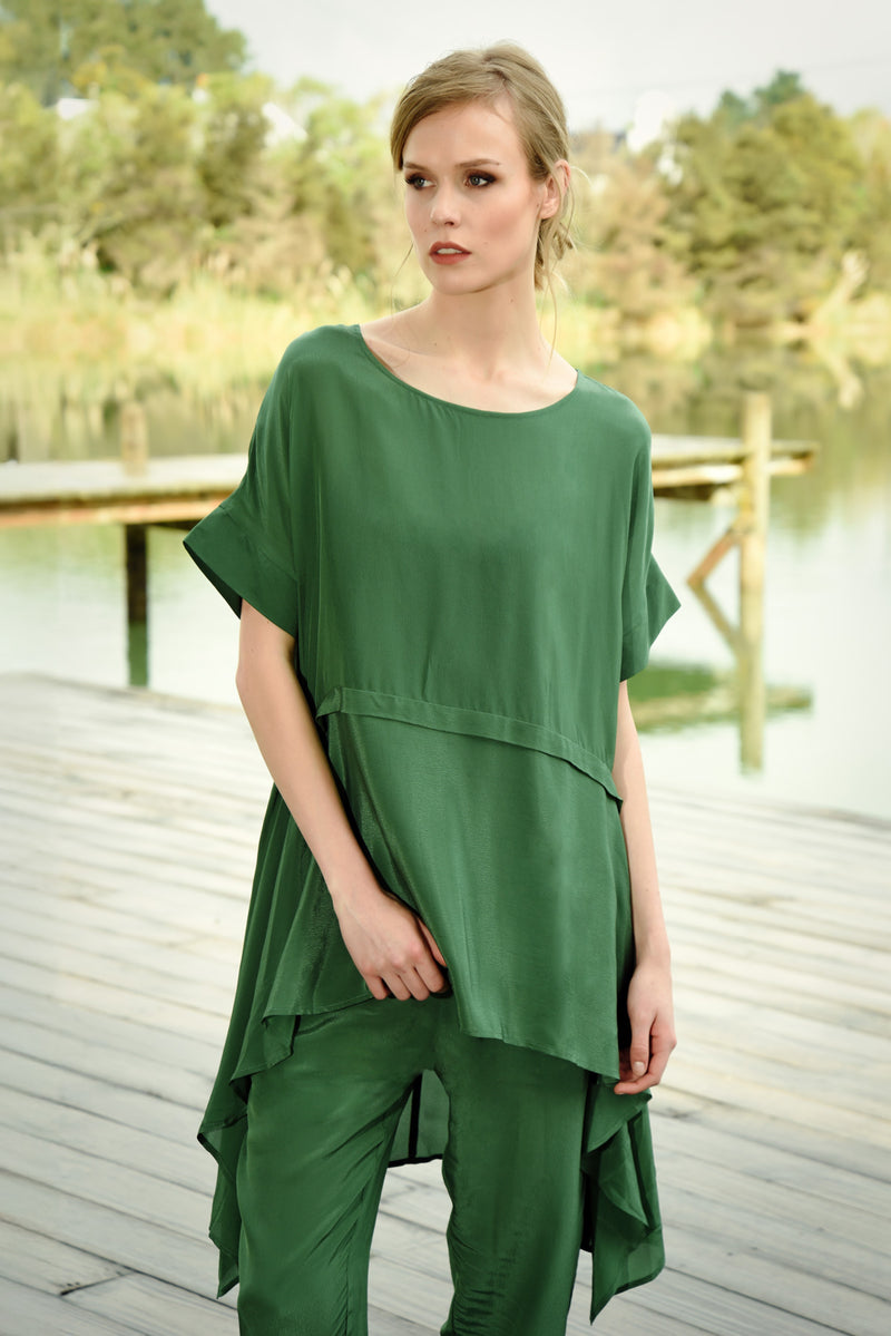 CURATE STILL WATERS TOP-GREEN PASTURES