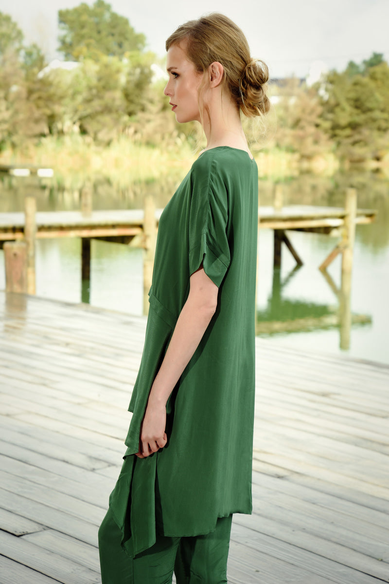 CURATE STILL WATERS TOP-GREEN PASTURES