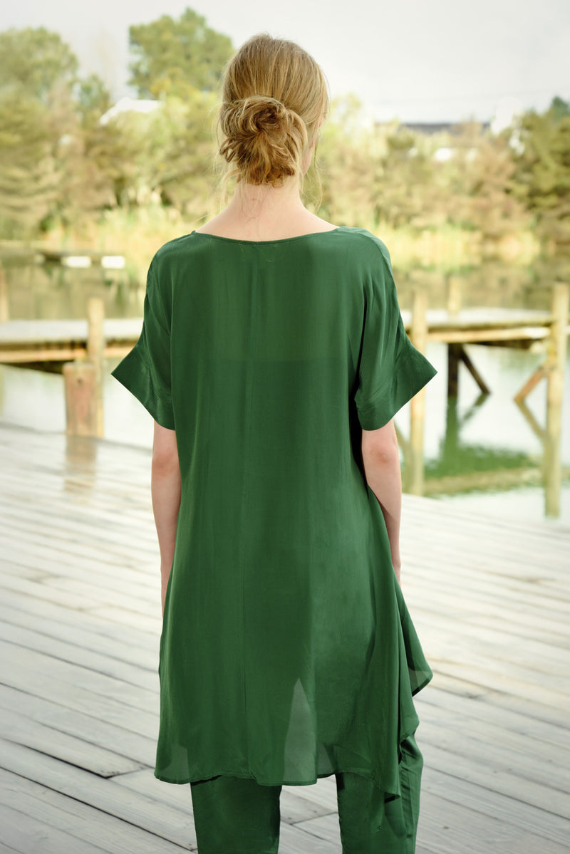 CURATE STILL WATERS TOP-GREEN PASTURES