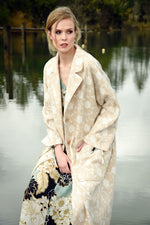 CURATE BY THE COAT-VANILLA