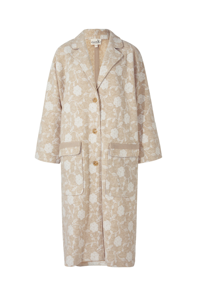 CURATE BY THE COAT-VANILLA