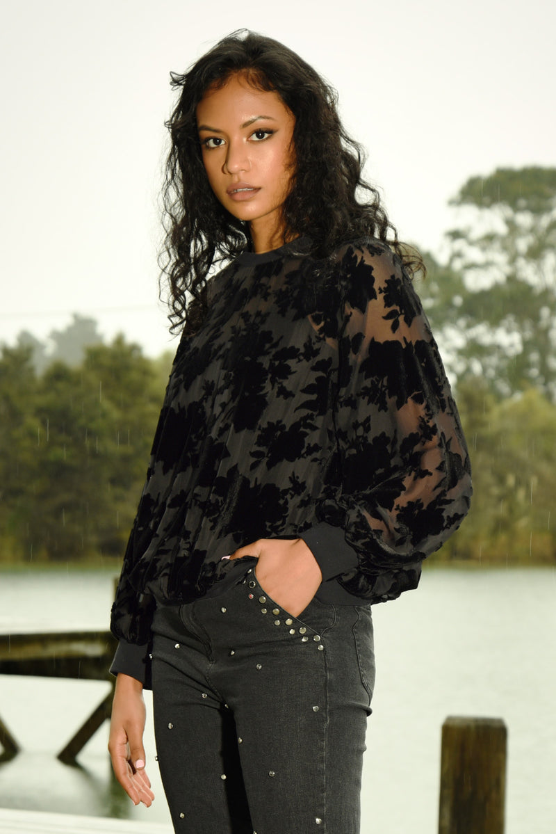 CURATE ISN'T SHE ICONIC TOP-BLACK