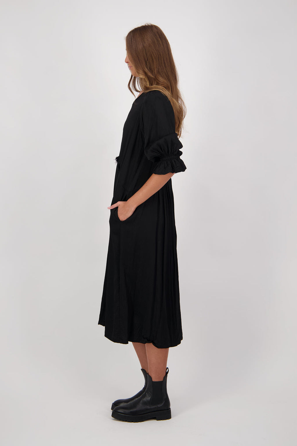 BRIARWOOD CAPRI DRESS-BLACK