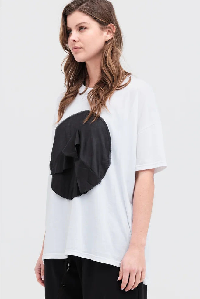 TAYLOR CIRC MODULE TEE-IVORY/BLACK