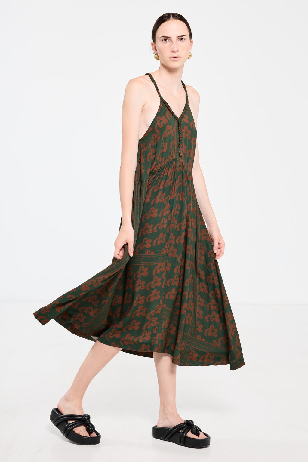 SALASAI PLANTATION TEA GOWN-GREEN