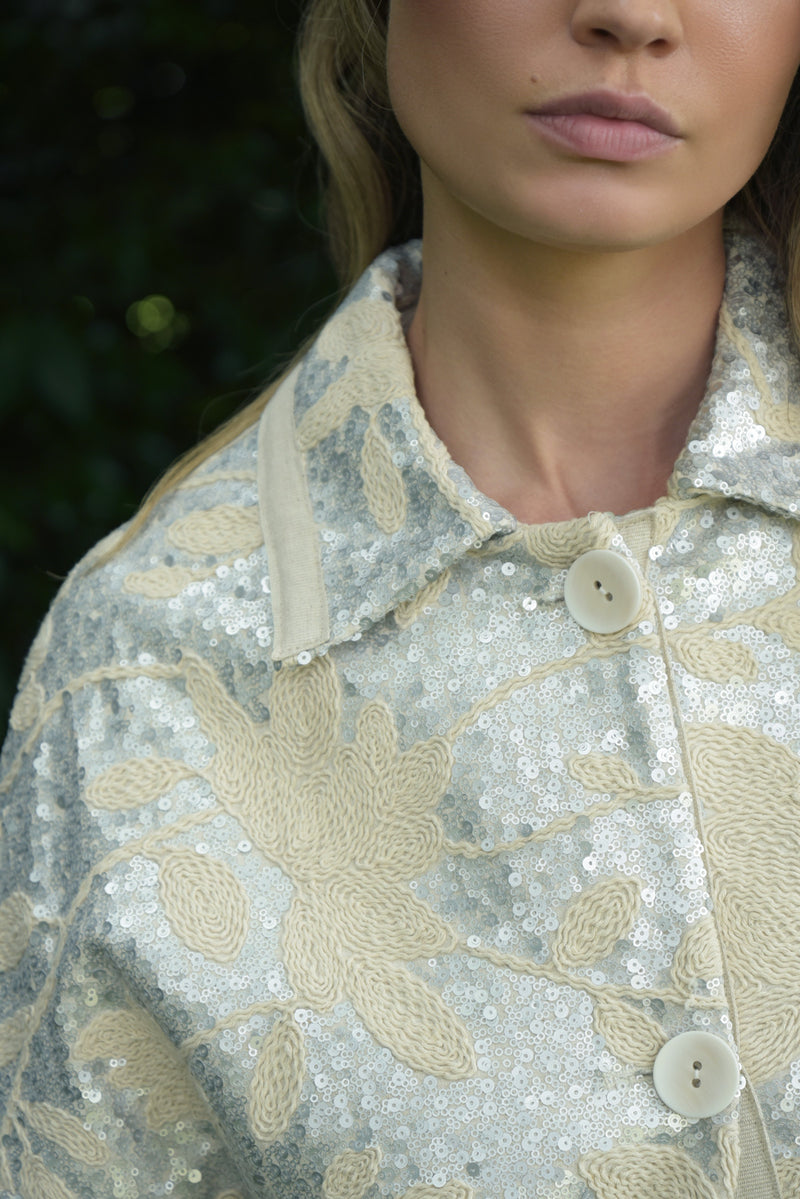 TRELISE COOPER GOSSIP PEARL COAT.