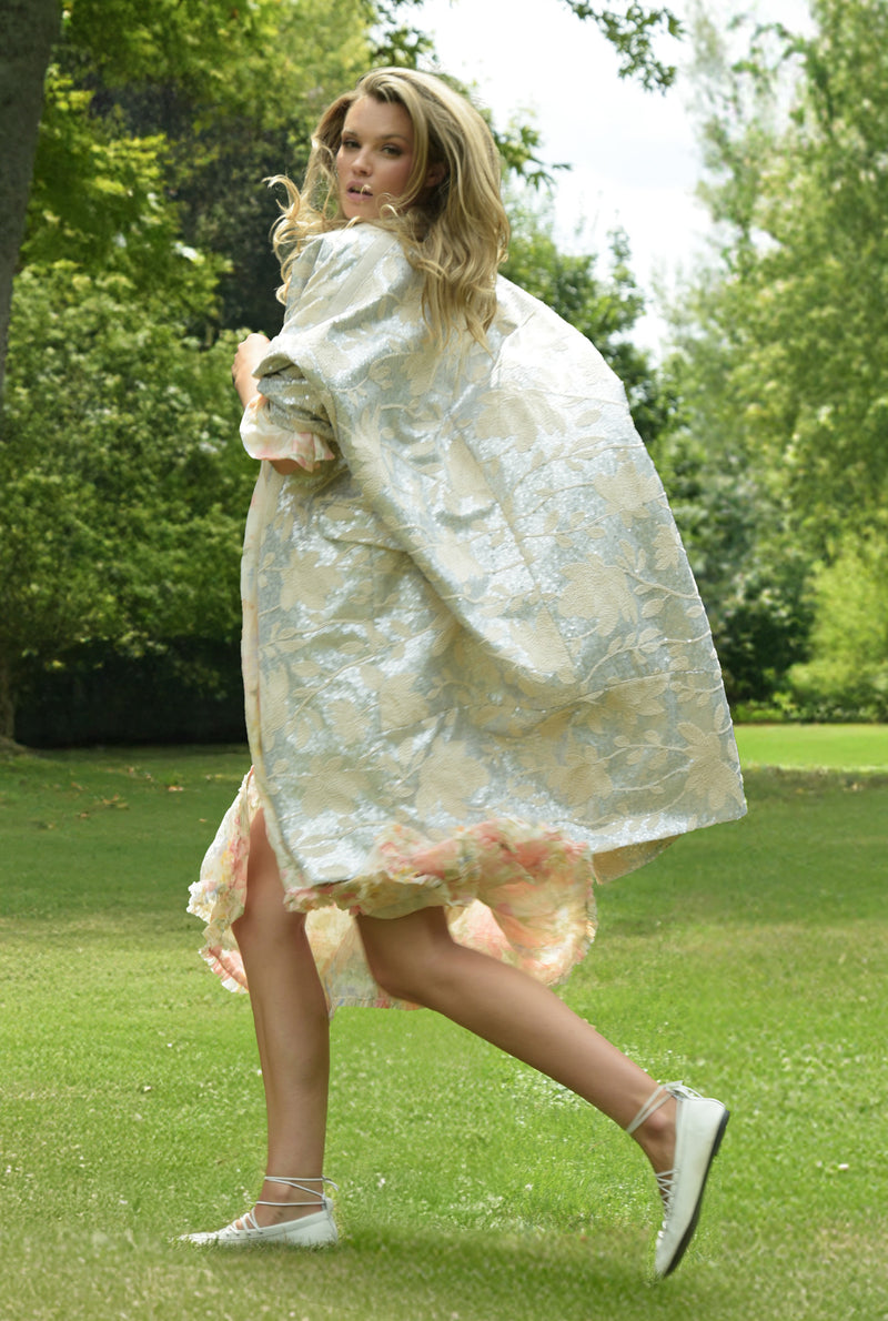 TRELISE COOPER GOSSIP PEARL COAT.