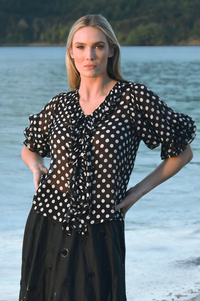 TRELISE COOPER RUFFLE MY LOVE BLOUSE-BLACK/WHITE