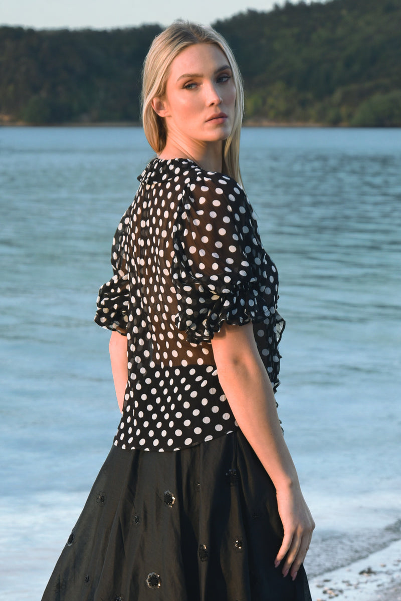 TRELISE COOPER RUFFLE MY LOVE BLOUSE-BLACK/WHITE