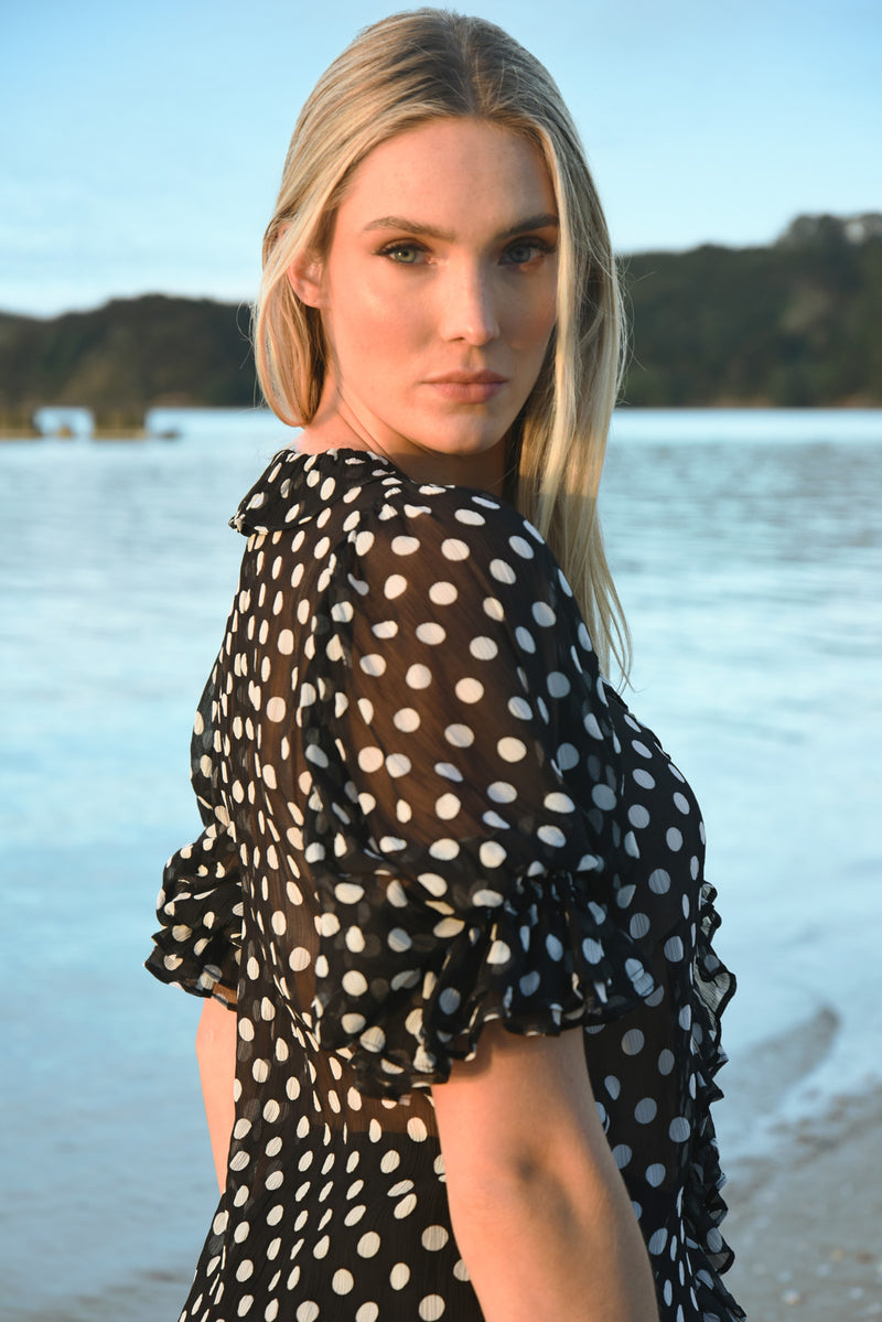 TRELISE COOPER RUFFLE MY LOVE BLOUSE-BLACK/WHITE