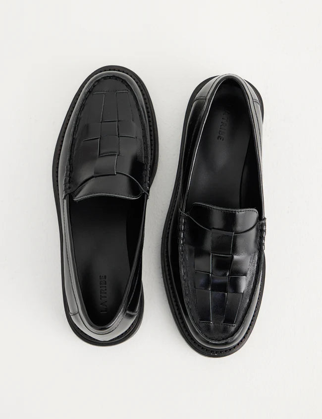 LA TRIBE ZOE LOAFER