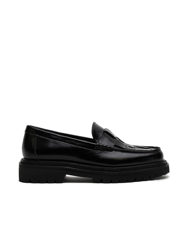 LA TRIBE ZOE LOAFER