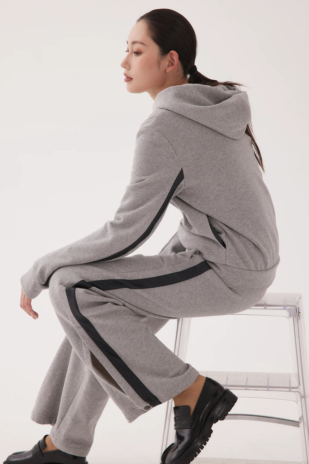 ZAMBESI ZIP HOODIE-CEMENT